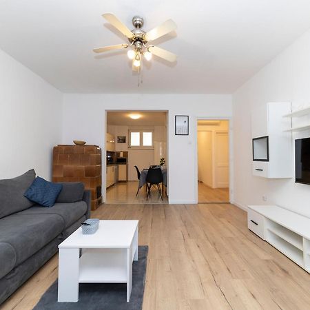 Friends Apartment ซาดาร์ ภายนอก รูปภาพ